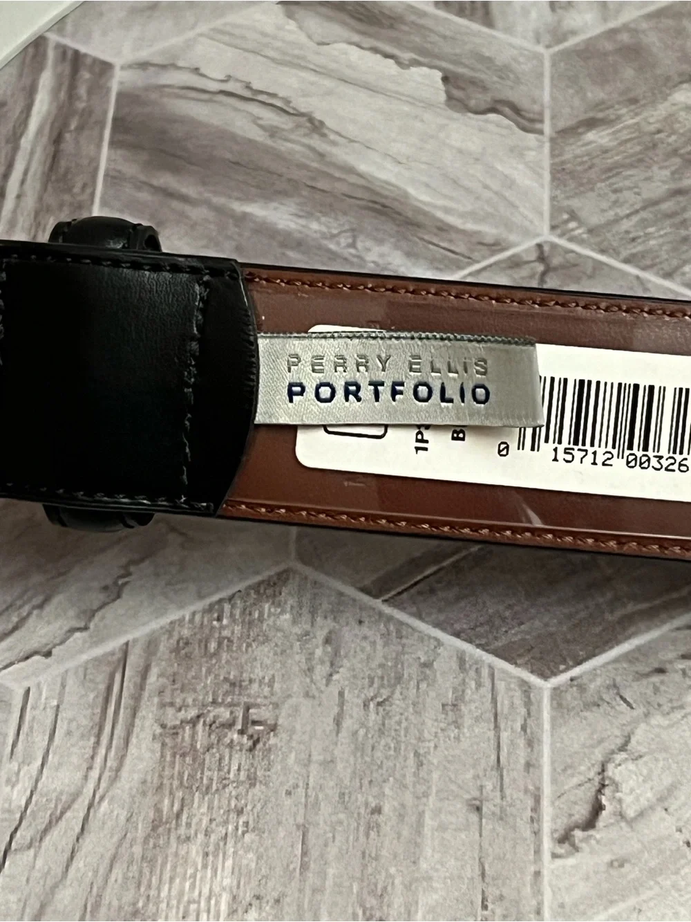 Perry Ellis Portfolio Black Genuine Leather Belt Size 30/75 NWT